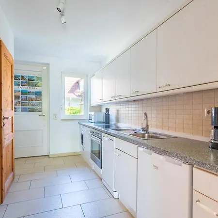 Feriehus Haus Breeger Anker - Strandnahes Haus In