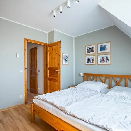 Haus Breeger Anker - Strandnahes Haus In *